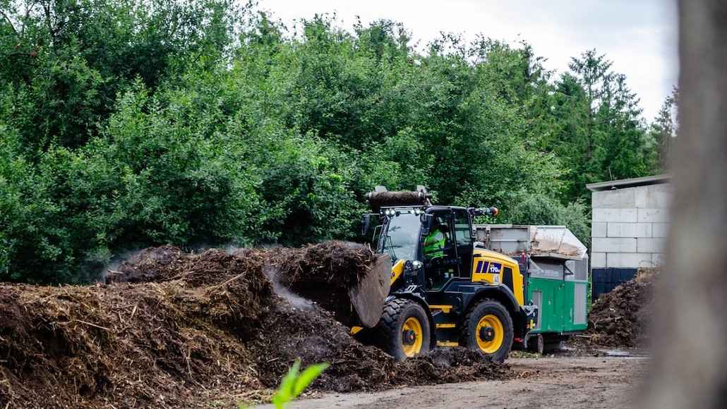 Komatsu Unveils Most Versatile WA170M-11 Compact Wheel Loader